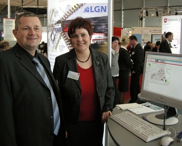 Als Berater am Stand: Stefanie Kreitlow und Holger Kummer (LGN)